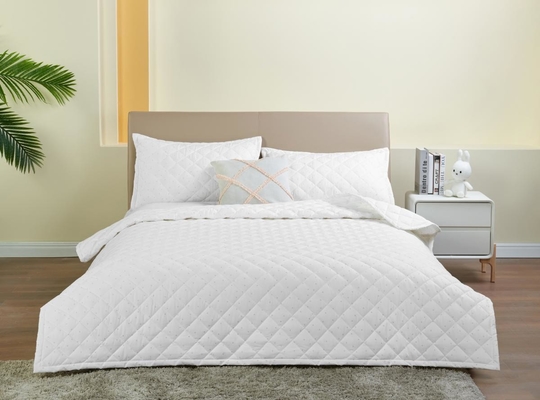 プリントされた白色綿の毛布セット クイーンサイズの毛布カバー カスタマイズ